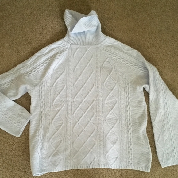 CeCe powder blue size M turtleneck sweater NWOT - Picture 2 of 5